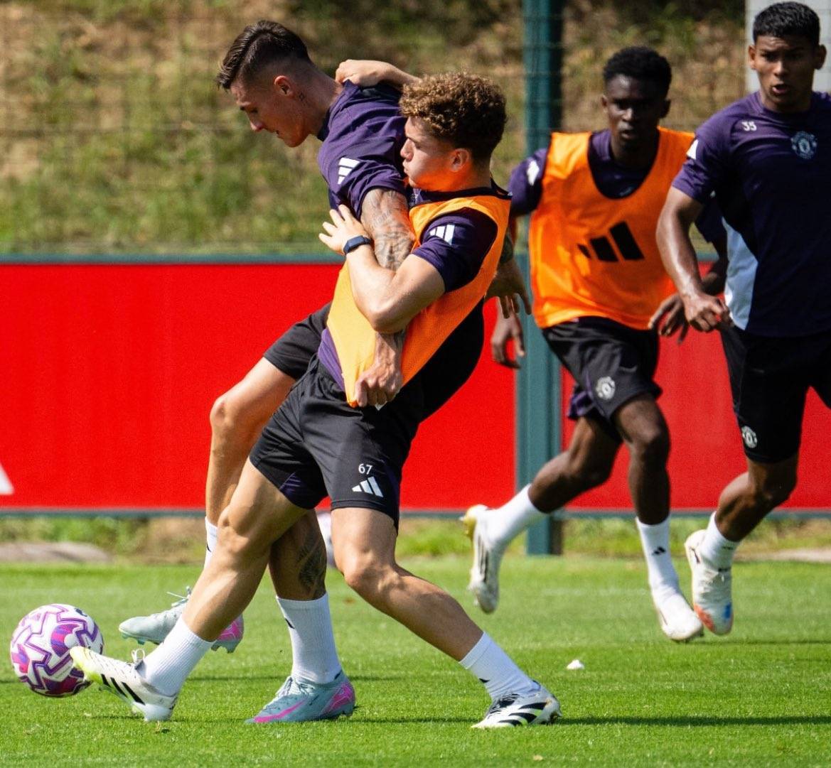 谢什科拼搏精神一周内征服曼联，每天加练数小时！阿莫林警告哲凯赖什